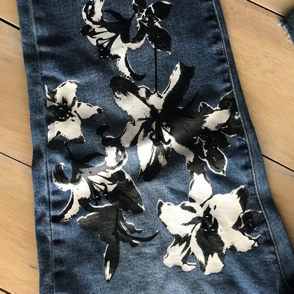 Elliott & Vine NWT! skinny Jeans w/ Floral Print - Picture 5 of 8